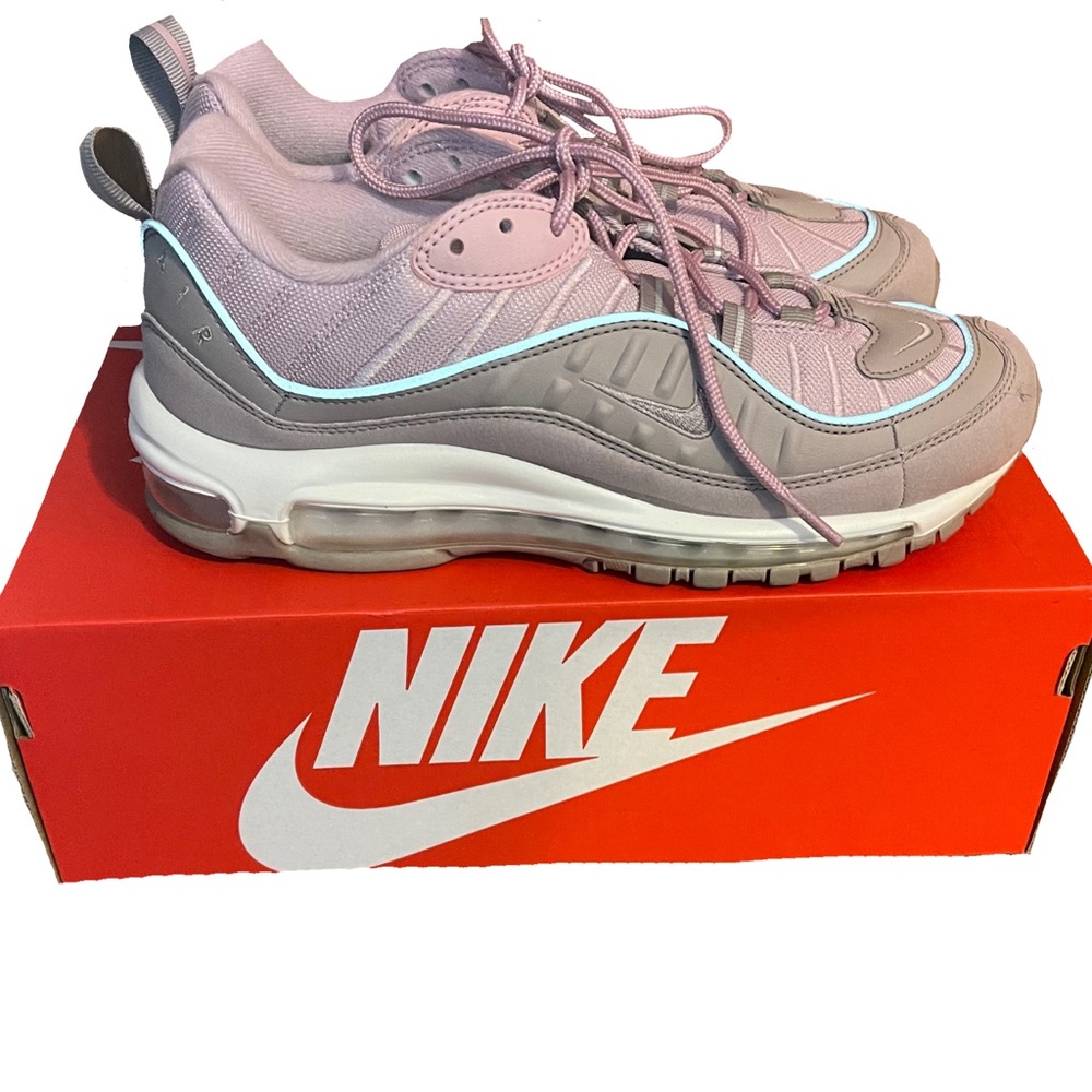 Nike air Max pink and grey